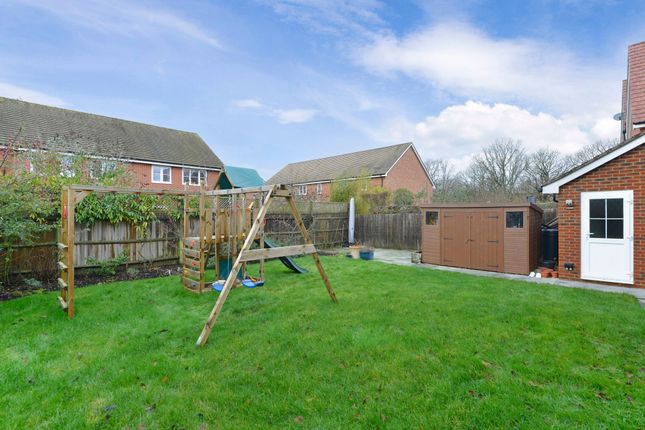 5 Exmoor Drive, Cranleigh photo 3