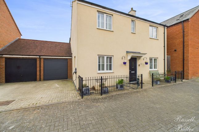Thumbnail Detached house for sale in Spindle Mews, Buckingham