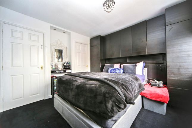 3 Buckland Drive, Wigan photo 4