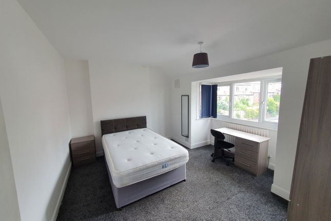 Richmond Avenue, Leeds photo 2