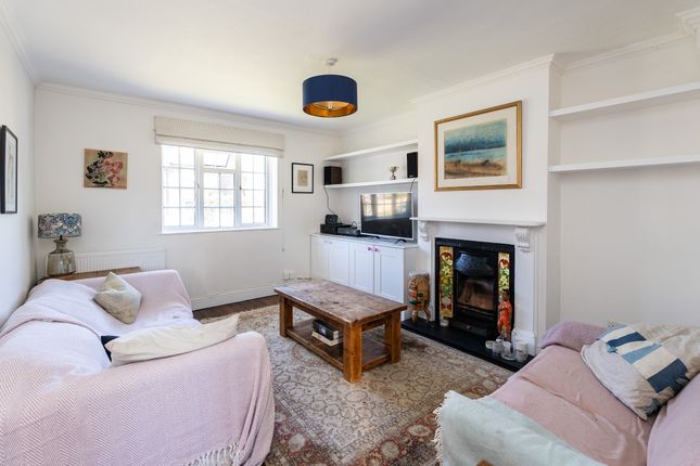 106, Nower Road, Dorking photo 2