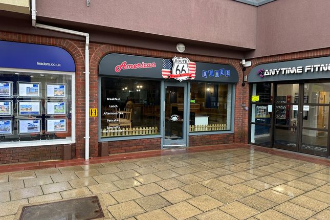 Retail premises to let in Unit 27B Saxon Square, Christchurch, Dorset