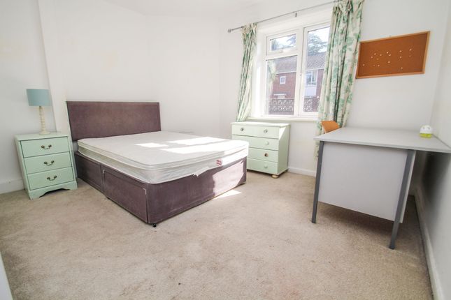 130 Brassey Road, Bournemouth photo 5