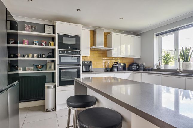 1 The Beeches, Westbury Road, Bratton photo 4