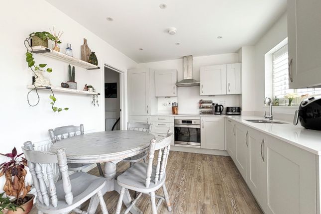 8, Nightingale Place, Battle photo 2