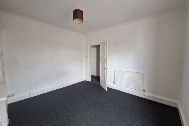 Ordnance Road (117A), Enfield photo 2