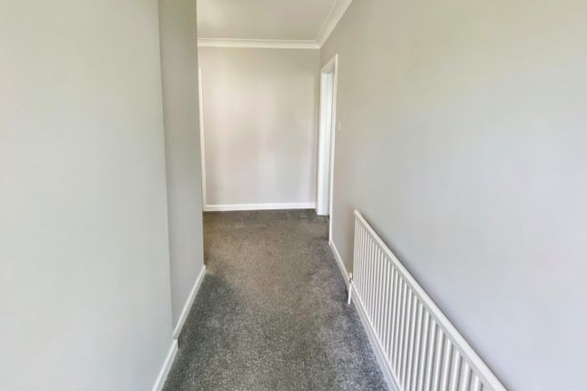 Flat to rent in 2 Stirling Road, Bournemouth, Dorset