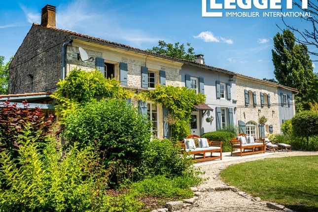 Thumbnail Villa for sale in Courcerac, Charente-Maritime, Nouvelle-Aquitaine