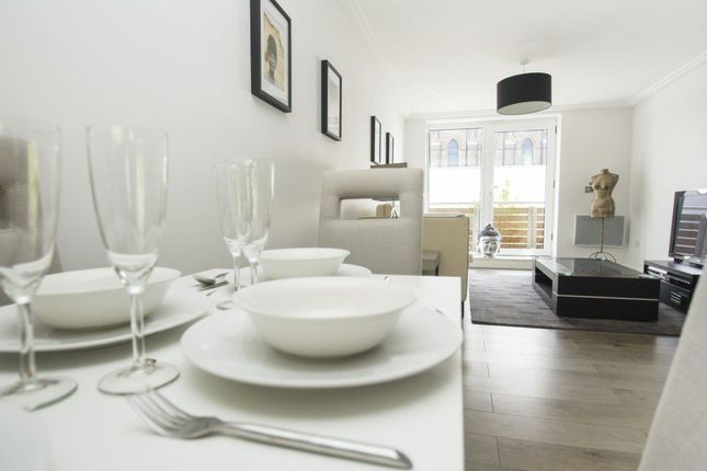 Flat to rent in Kingscote Way, Brighton