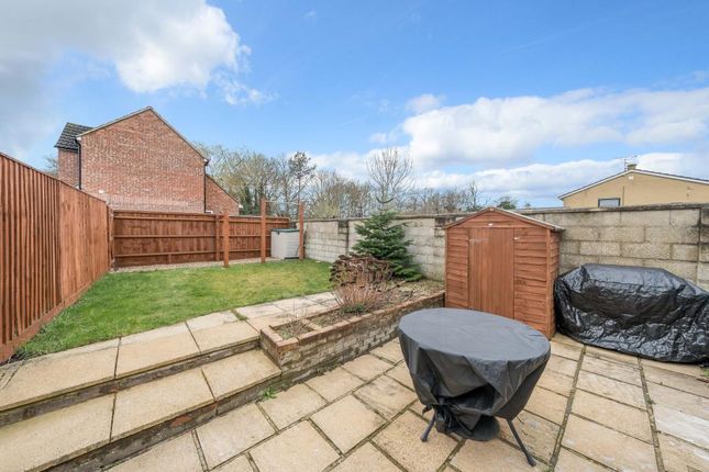 Terraced house for sale in Gainsborough Green, Abingdon
