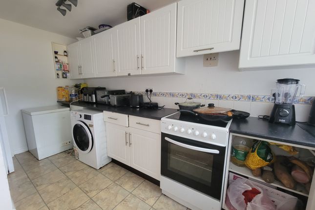 7, Sproughton Court, Sproughton, Ipswich, Suffolk, IP8 photo 3