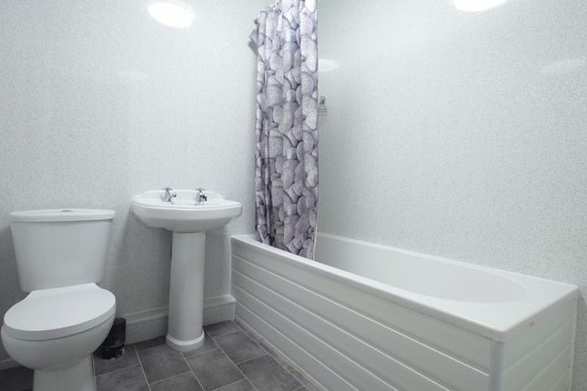 70 Picton Road, Liverpool photo 4