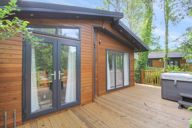 Mobile/park home for sale in Lake View, Brokerswood Holiday Park, Brokerswood