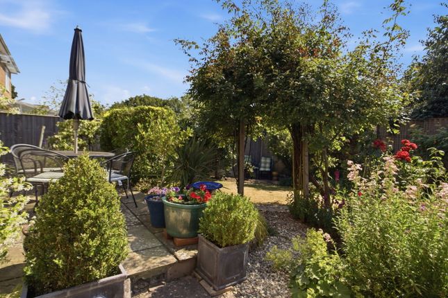 4, Fernhill Grove, Malvern photo 2
