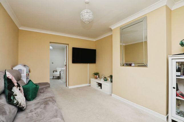 9, Beverley Road, Norwich photo 4