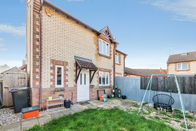 1-bed house on 8, Archer Close, Swindon, £190,000