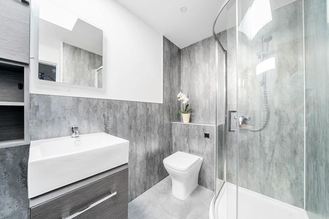 Bedroom 2 En-Suite