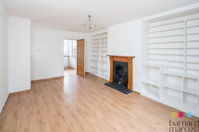 Flat 27, Burnbrae Close, London photo 3