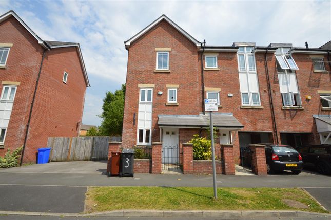 Thumbnail Town house to rent in Drayton Street, Hulme, Manchester