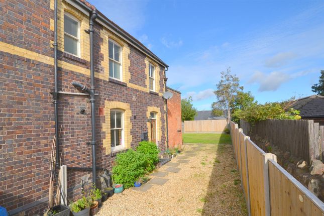 Thumbnail Semi-detached house to rent in Victoria Park Road, Malvern