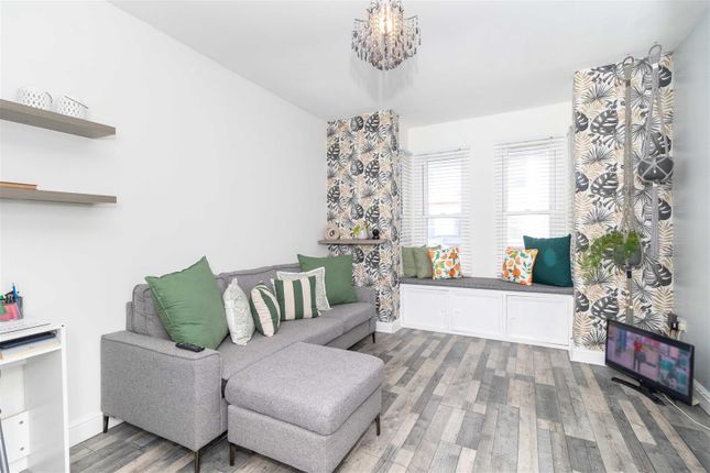 Flat 1, Eleanor Place, Broadwater Street East, Worthing photo 2