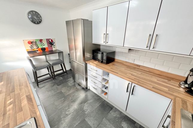 Shaw Place, Dalry photo 4
