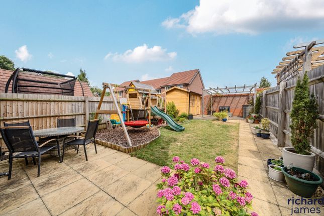 7, Pythouse Close, Swindon photo 4