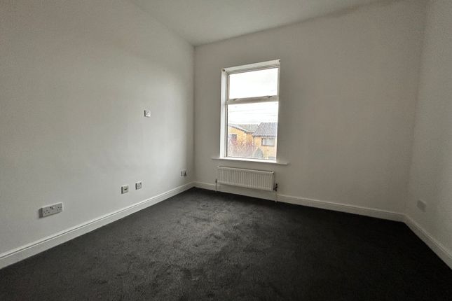 10, Jessamine Street, DEWSBURY photo 5