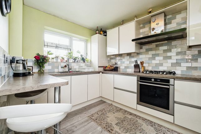 Flat for sale in Longtown Close, Romford, Essex