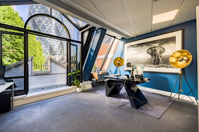 Office to let in Leadenhall Street, London