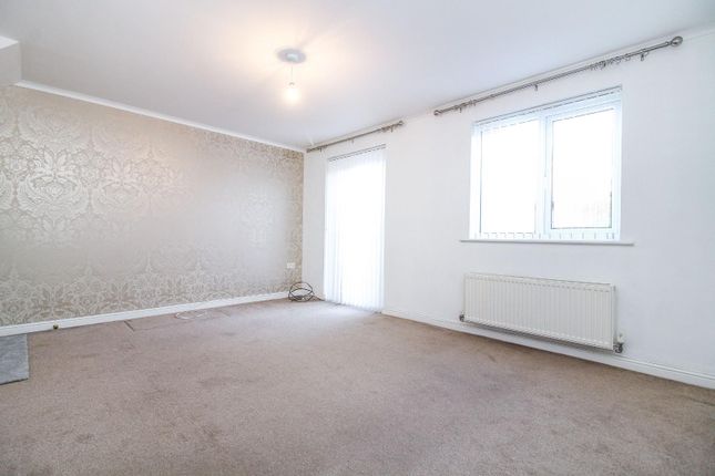 24, Alexandrea Way, Wallsend photo 2