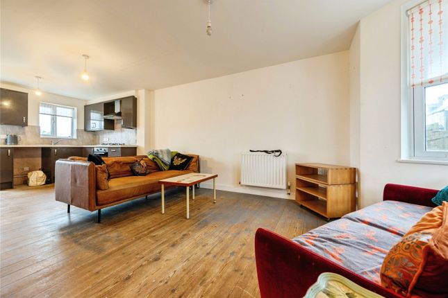 4b Moorland Place,, Parka Road, Cornwall photo 3