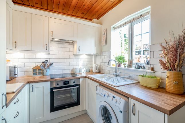 23, Westfield Road, York photo 4