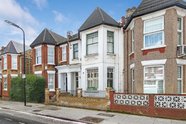 Thumbnail Flat for sale in Durlston Road, London