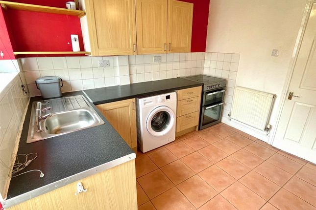 38, Broadway, Lancashire photo 4