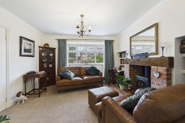 8, Wesley Gardens, Consett photo 2