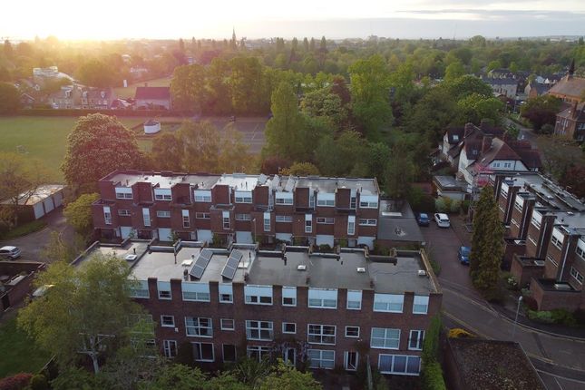 Town house for sale in St. Marks Court, Cambridge