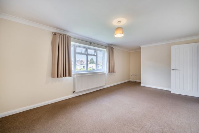 8 St. Peters House,, Westerham Close, Kent photo 4