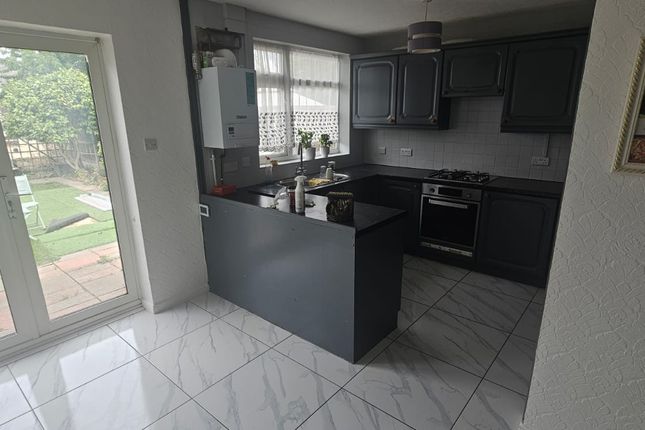 Ilchester Road, Dagenham photo 2