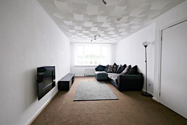 93, Spruce Road, Glasgow photo 4