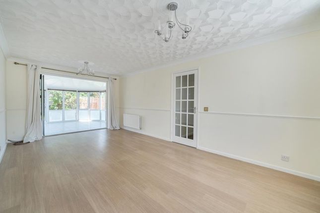 13 WILLOW LANE, Willow Lane, Abingdon photo 3