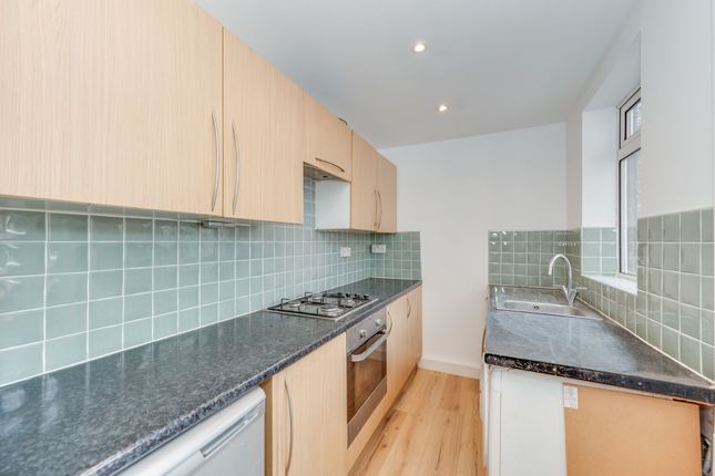 66 Vincent Road, Sheffield photo 2