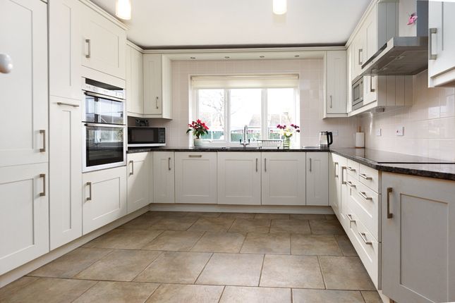 12 Tilley Road, Shrewsbury photo 4