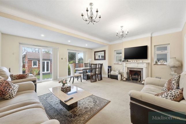 42, Tomswood Road, Essex photo 3