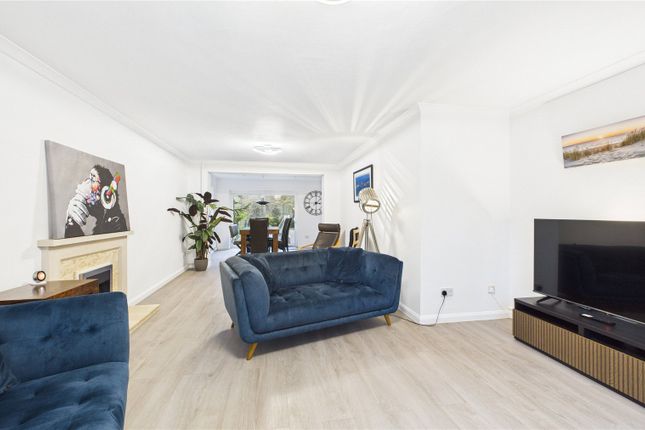 Copper Tree, 13, Brockenhurst Close, Surrey photo 3