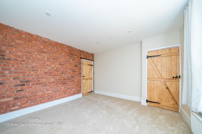 28, Walton Road, Walsall photo 3