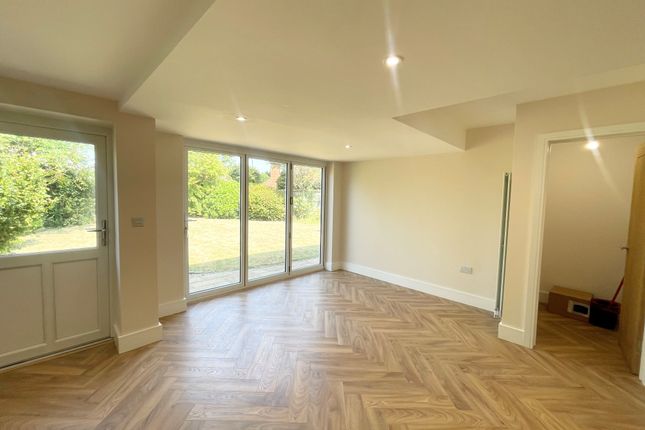 7, Kenilworth photo 4