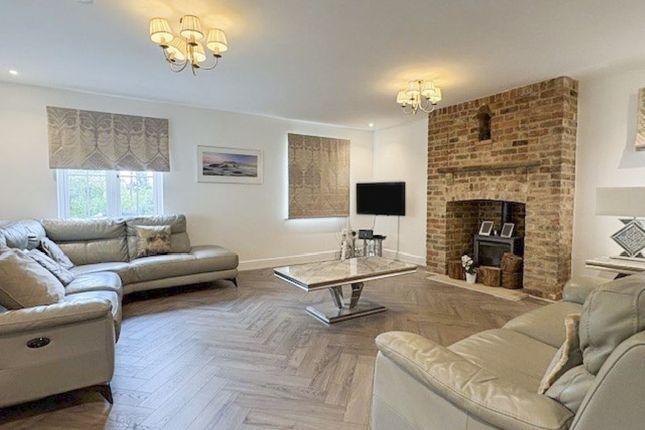 5, Chestnut Rise, Ipswich photo 2