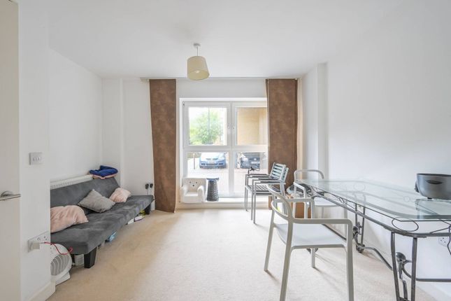 Thumbnail Flat to rent in Forge Square, Isle Of Dogs, London