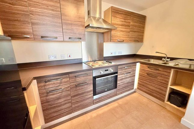 158, Monticello Way, Coventry photo 4